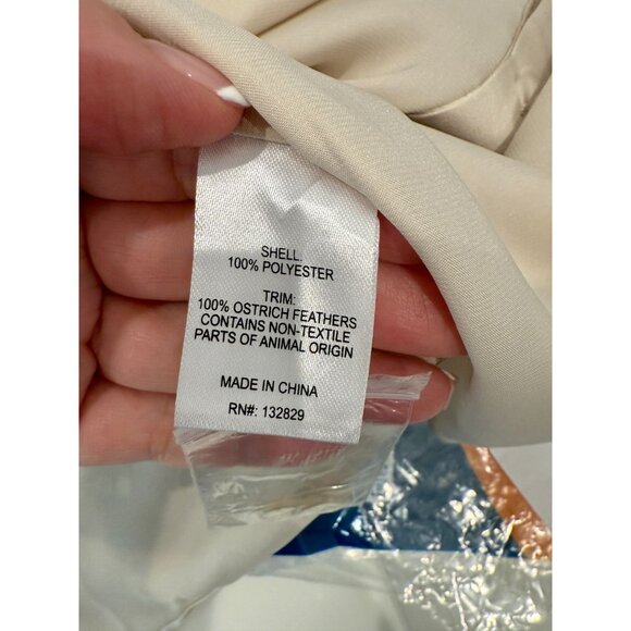 L'Academie The Michelle Blouse Ivory Feathers NWT - Size M - Picture 7 of 10
